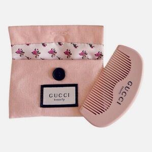 Gucci Beauty Pink Comb with Floral Pouch